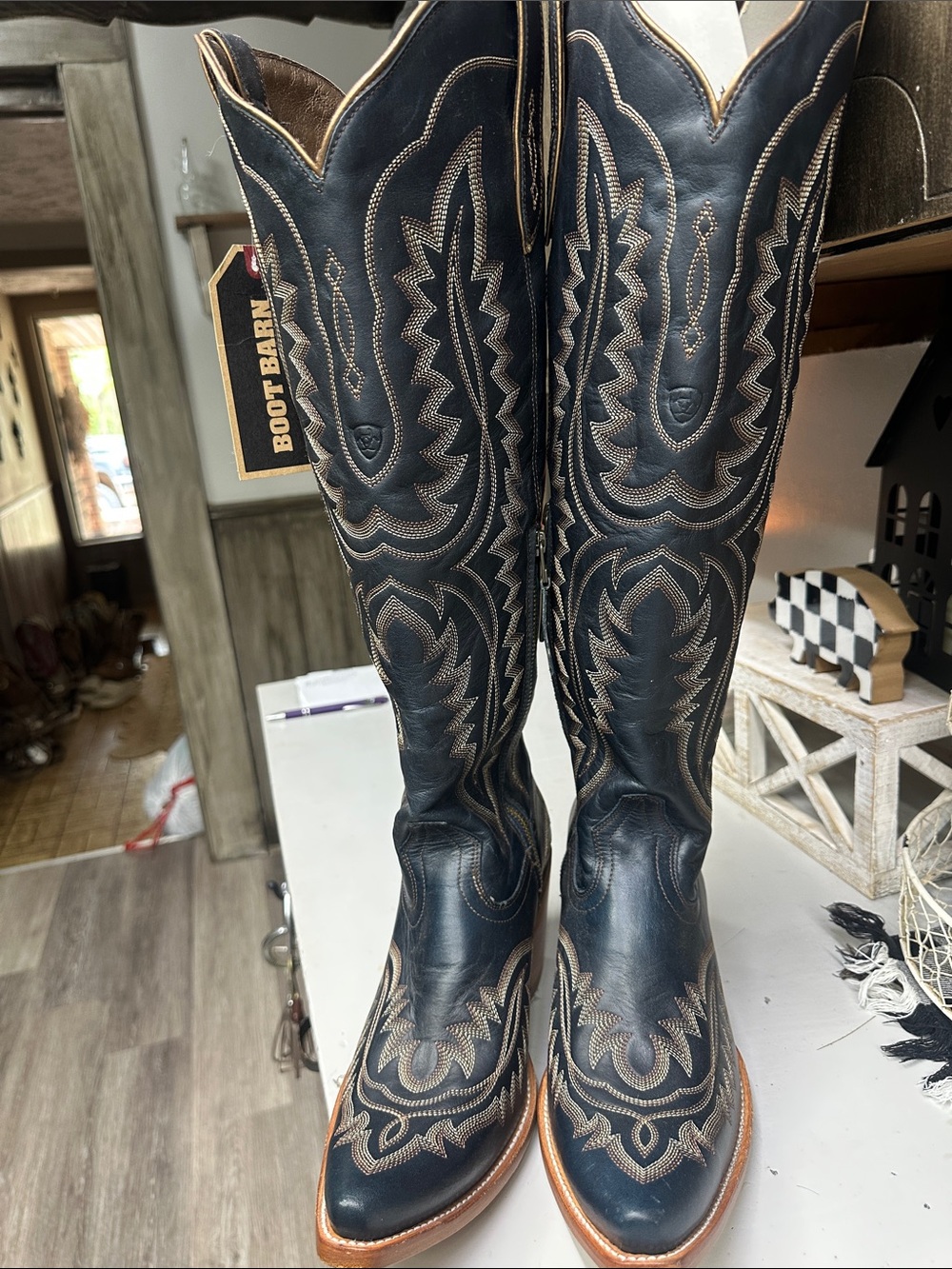 New area tall top western boots with heel - Picture 3 of 6